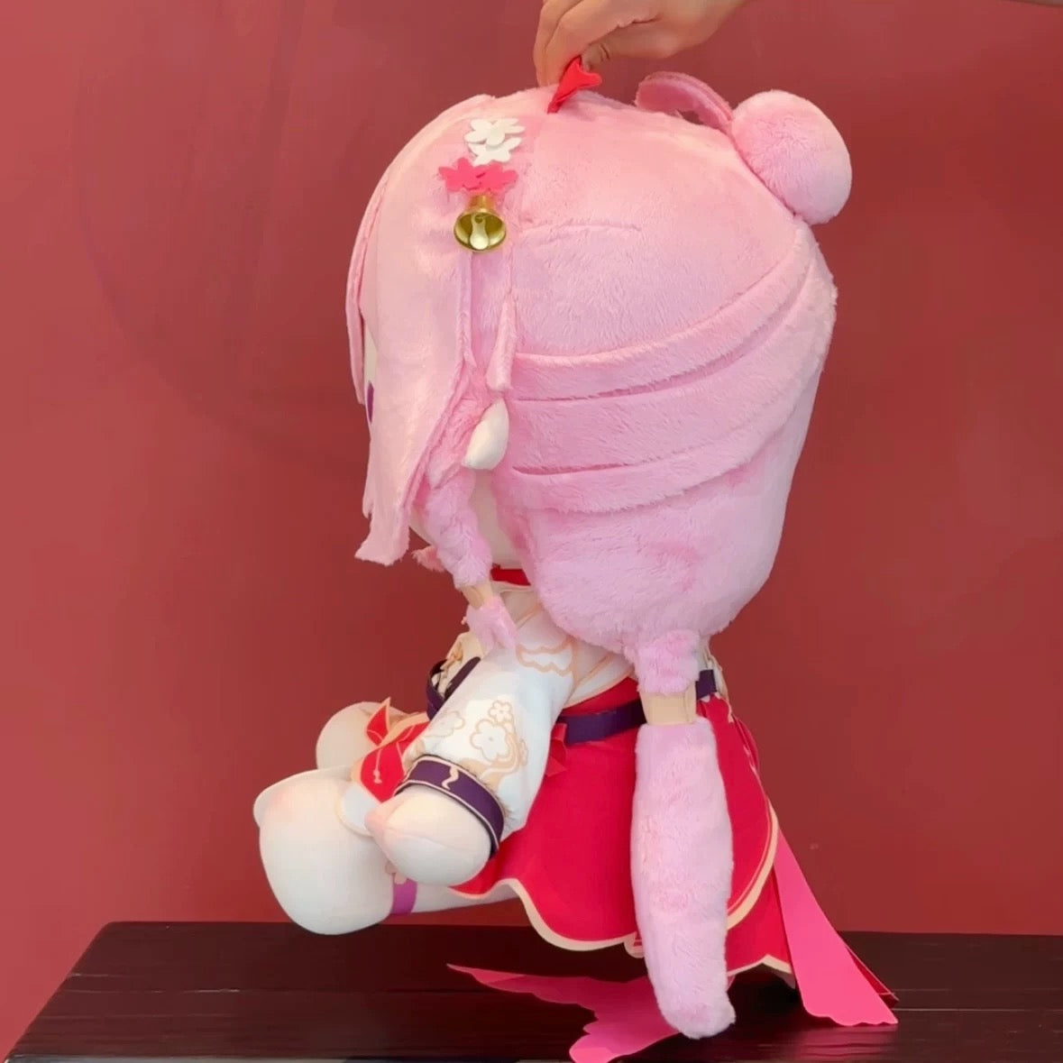 崩壊3rd ぬいぐるみ エリシア ピーチスプリング 見つめる目 ぬいぐるみ 40CM