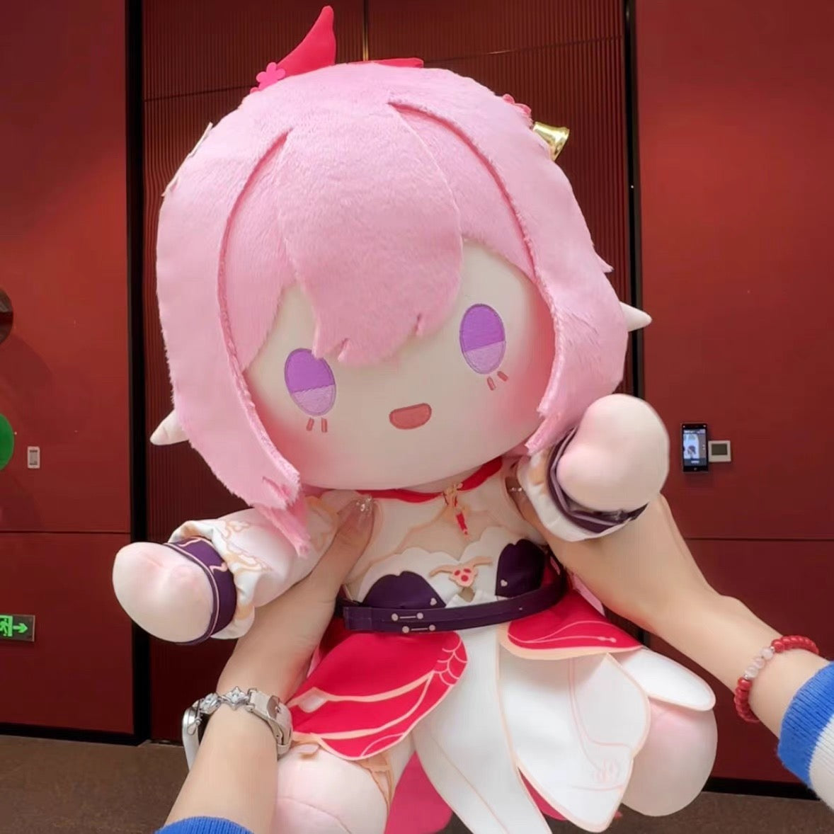 崩壊3rd ぬいぐるみ エリシア ピーチスプリング 見つめる目 ぬいぐるみ 40CM